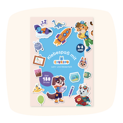 Das Edurino DE Lern- & Stickerheft hat ein farbenfrohes Cover mit Cartoon-Tieren, Raketen und verspielten Motiven für 4-8-Jährige und enthält über 180 Sticker.
